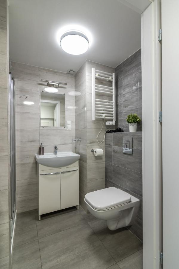 Studia Przy Lotnisku Od Wroclawapartament-Pl 외부 사진